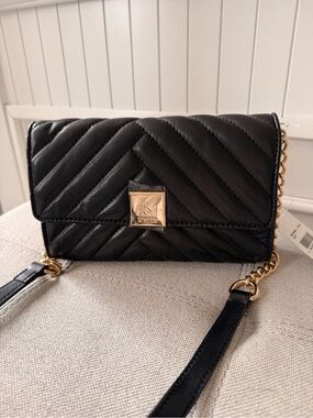 Rebecca Minkoff Black Quilted Crossbody with Gold Hardware ✨